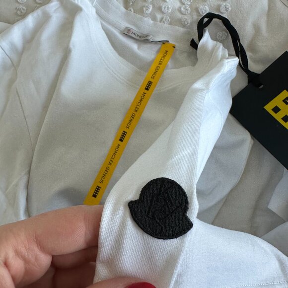 NWT Moncler X Alicia Keys T-Shirt Sz Medium in White Unisex Cotton Motif Print - Picture 6 of 10